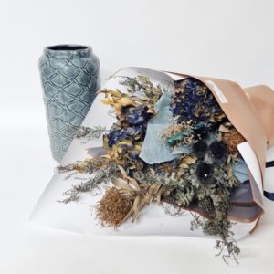 DRIED BOUQUET - With Vase