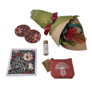 Keepsake || Under the Pohutukawa