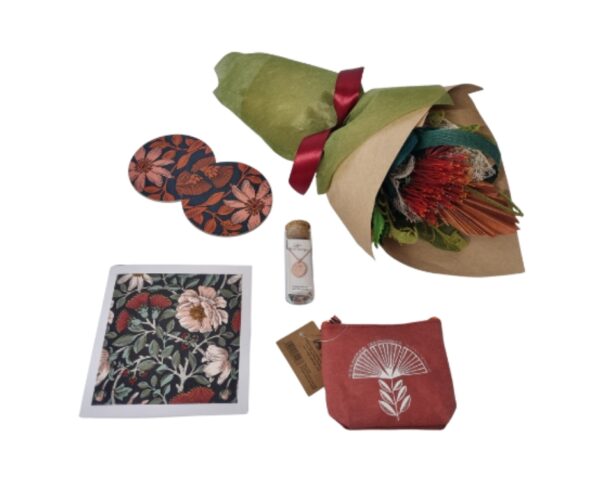 Keepsake || Under the Pohutukawa